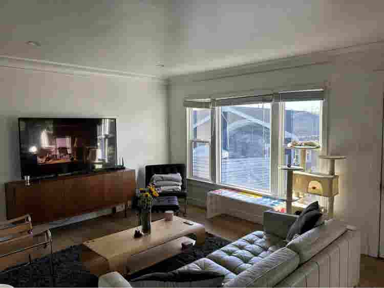 Looking for roommate!