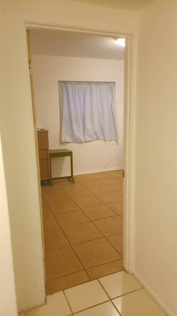 Room for rent. 1 year lease.