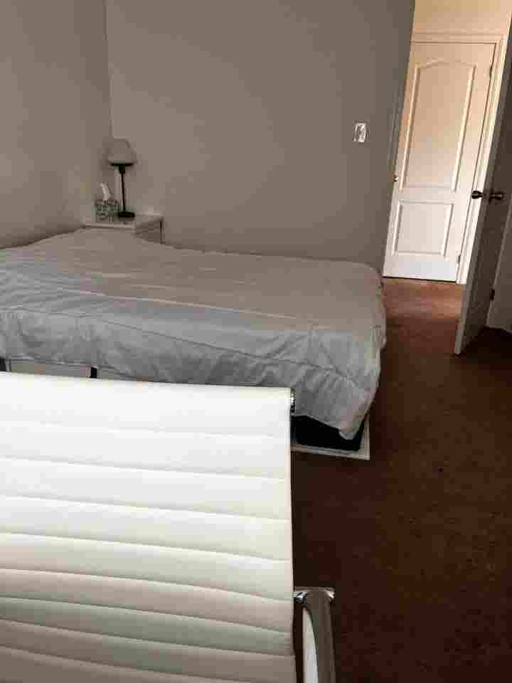 ✨ Private Ensuite Room for Rent