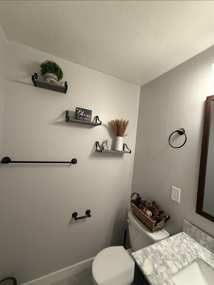 Fully Furnished Room - Florin Area