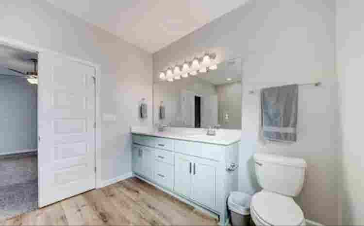 Master bedroom for rent