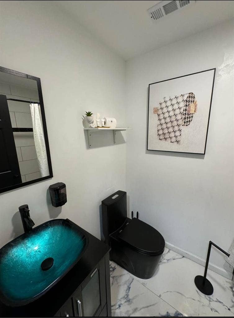 Gorgeous Room for Rent✨