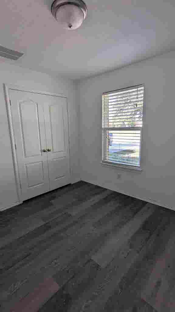 Room ready for rent