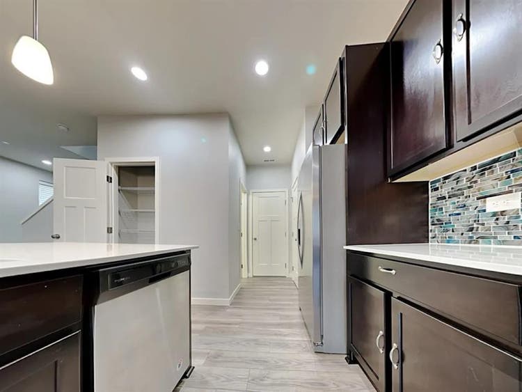 Spacious Private Room for Rent