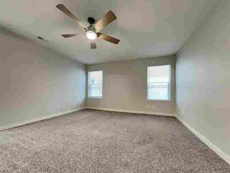 Spacious Private Room for Rent