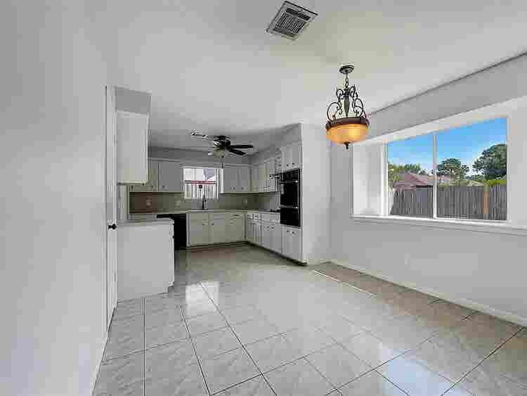 Amazing Single Family Home For Rent