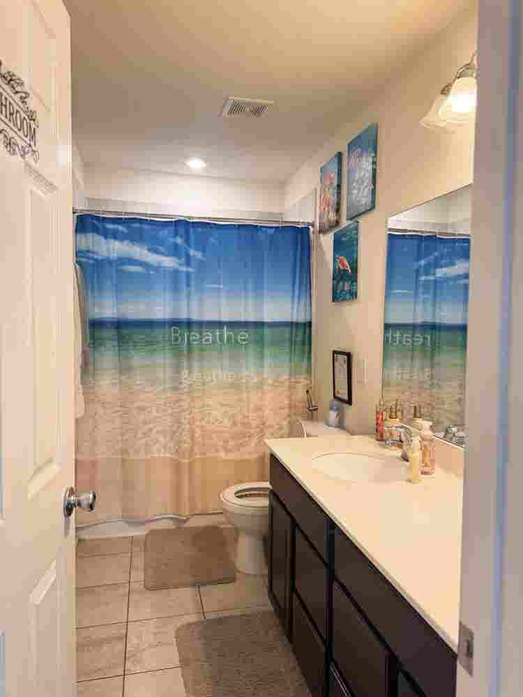 Seeking responsible female tenant