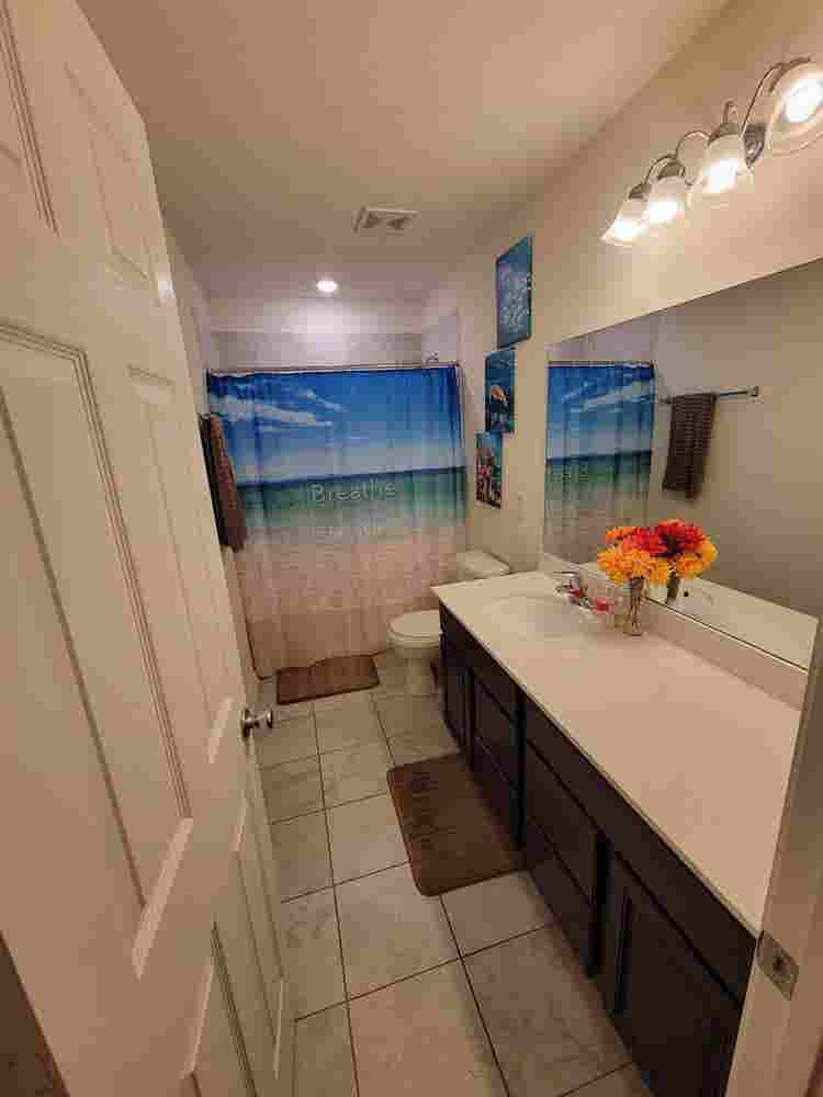 Seeking responsible female tenant