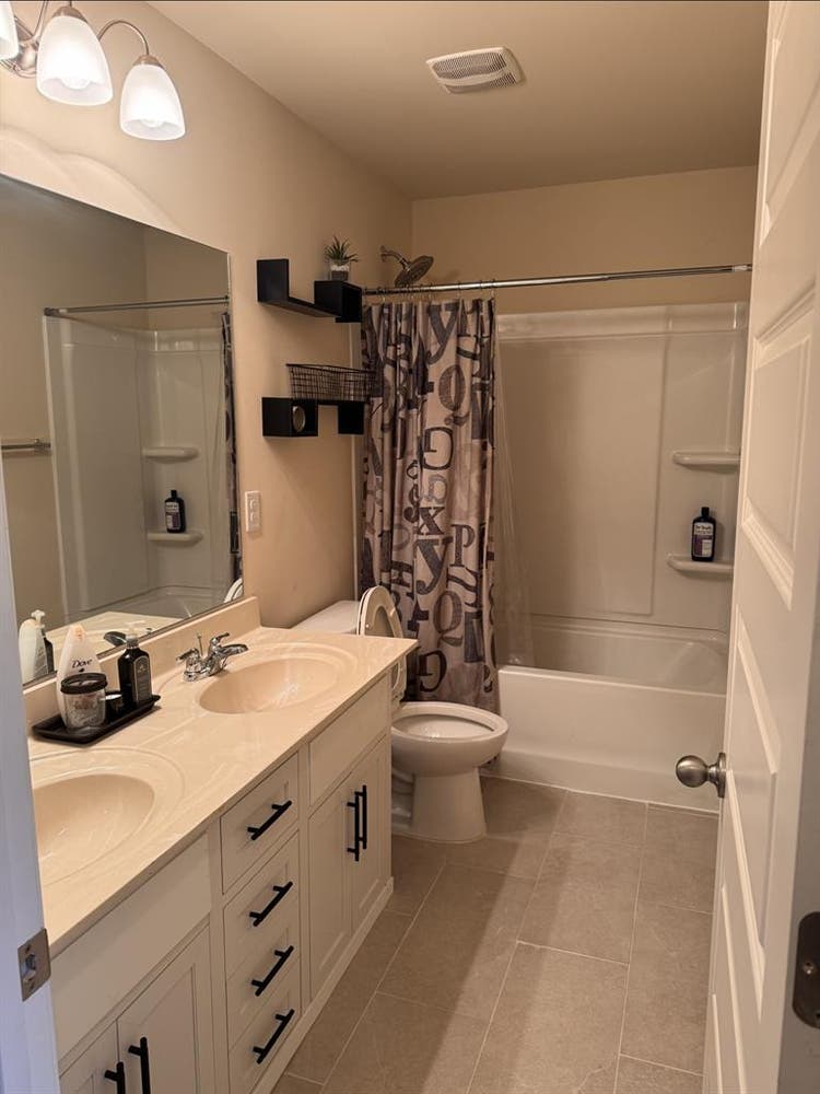 Need a cool, low key, clean roomie.