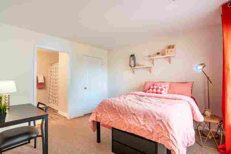 Latitude49 Sublease – Move ASAP