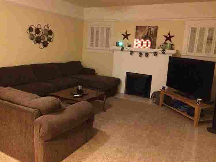 Spare bedroom available Octoberr