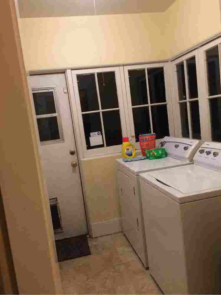 Spare bedroom available Octoberr