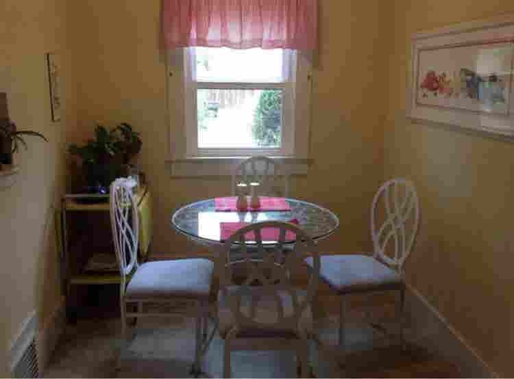 Spare bedroom available Octoberr