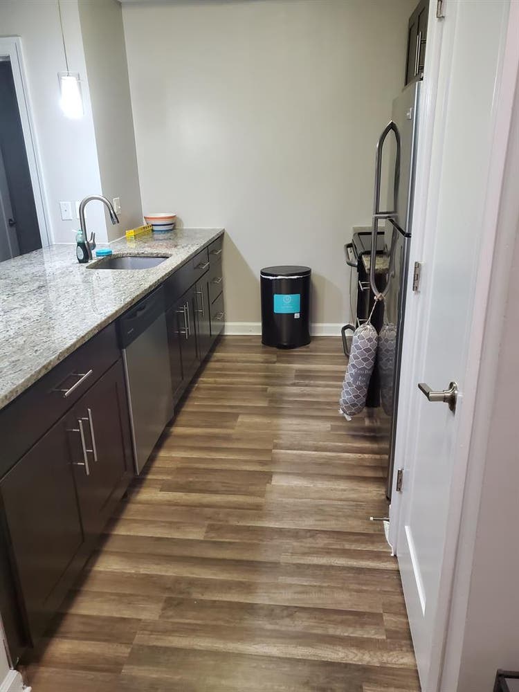 Spacious room w/ private bath