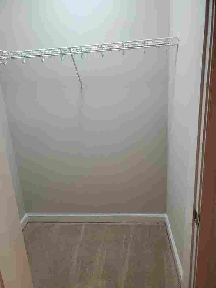 Spacious room w/ private bath
