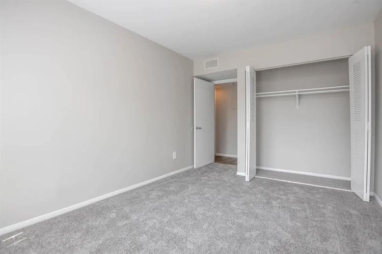 Room for rent with private bathroom
