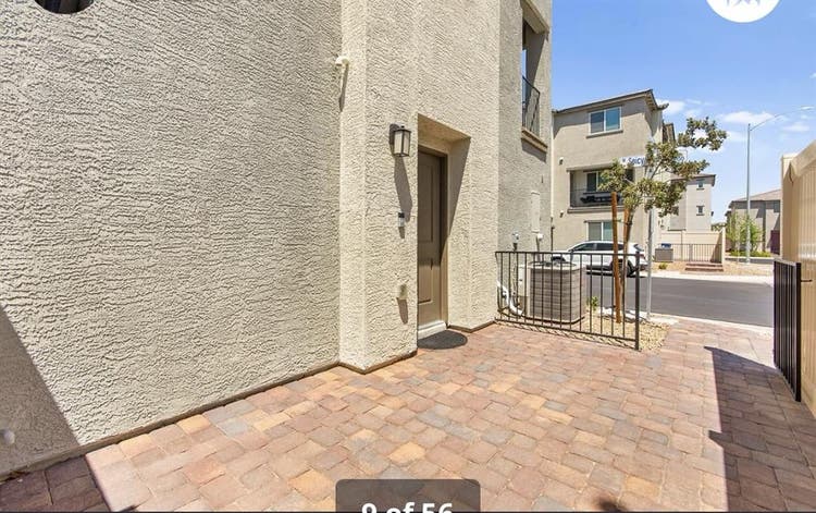 ENTIRE 1st FLOOR w Private Bath