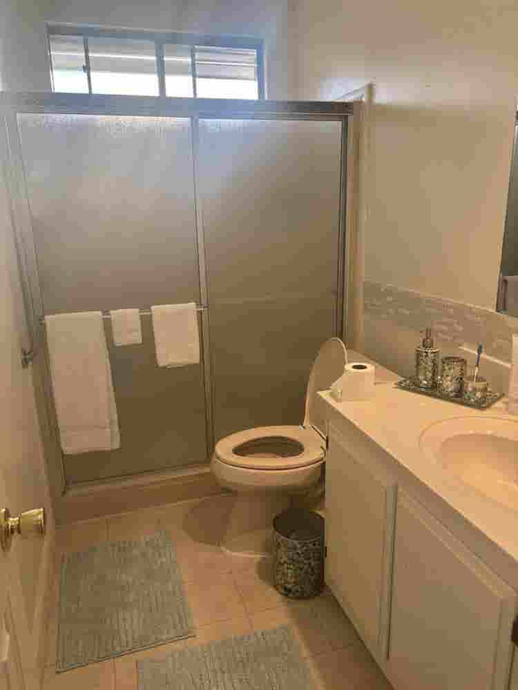 Looking for  plus female