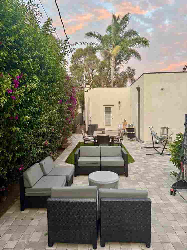 Room for rent in Venice home!