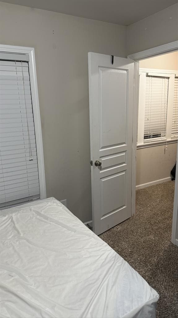 Room for rent with private bathroom