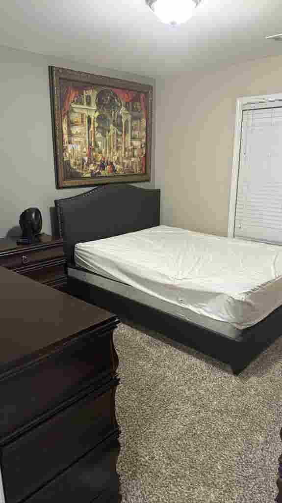 Room for rent with private bathroom