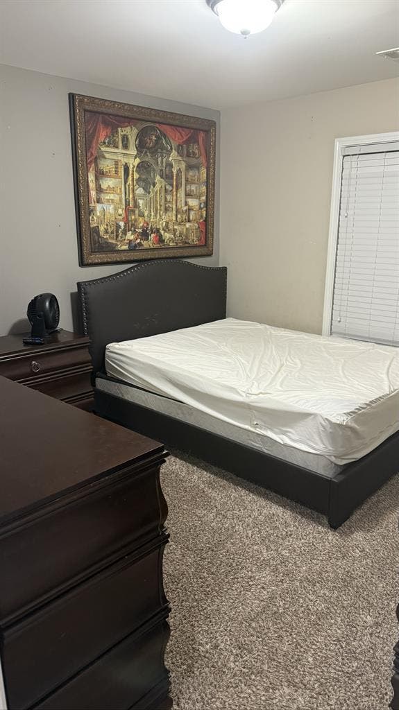 Room for rent with private bathroom