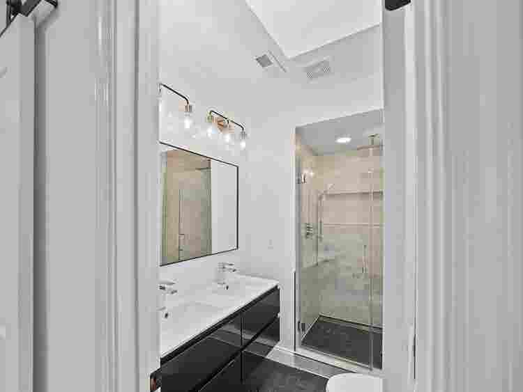 4 BR in WASHINGTON