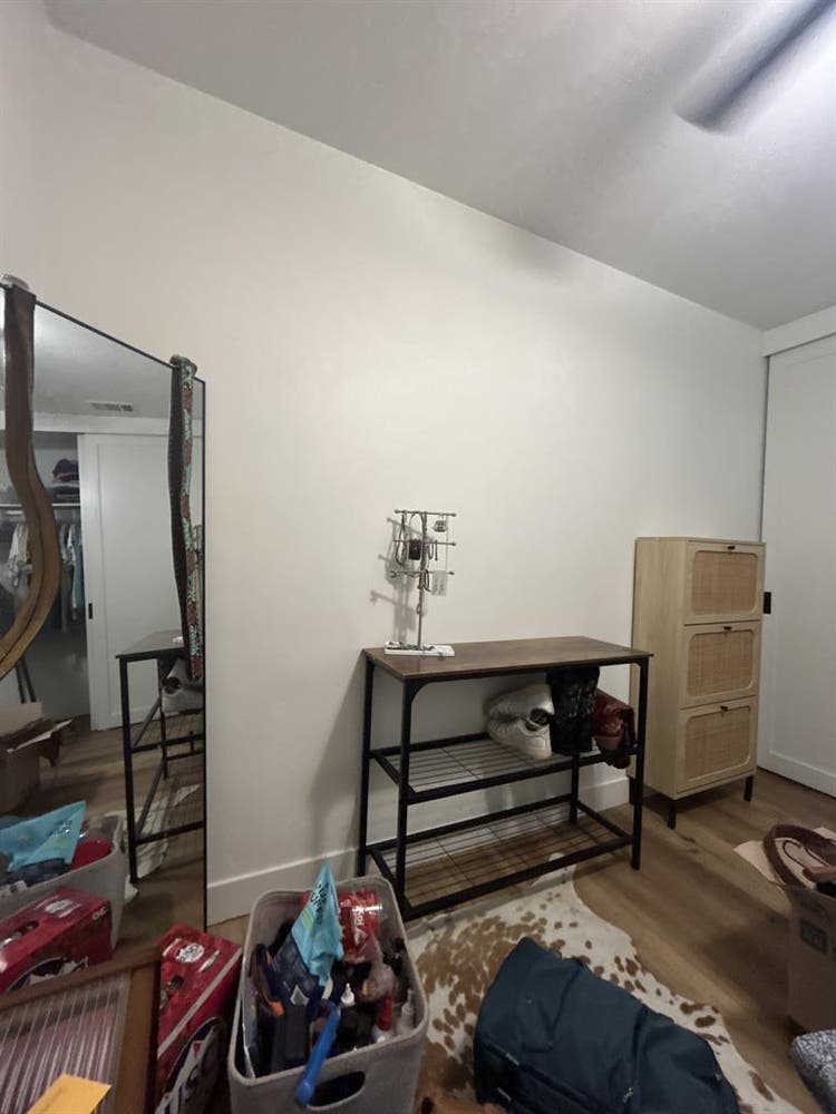Room for rent in  bath house