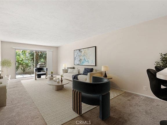 Charming single level bath