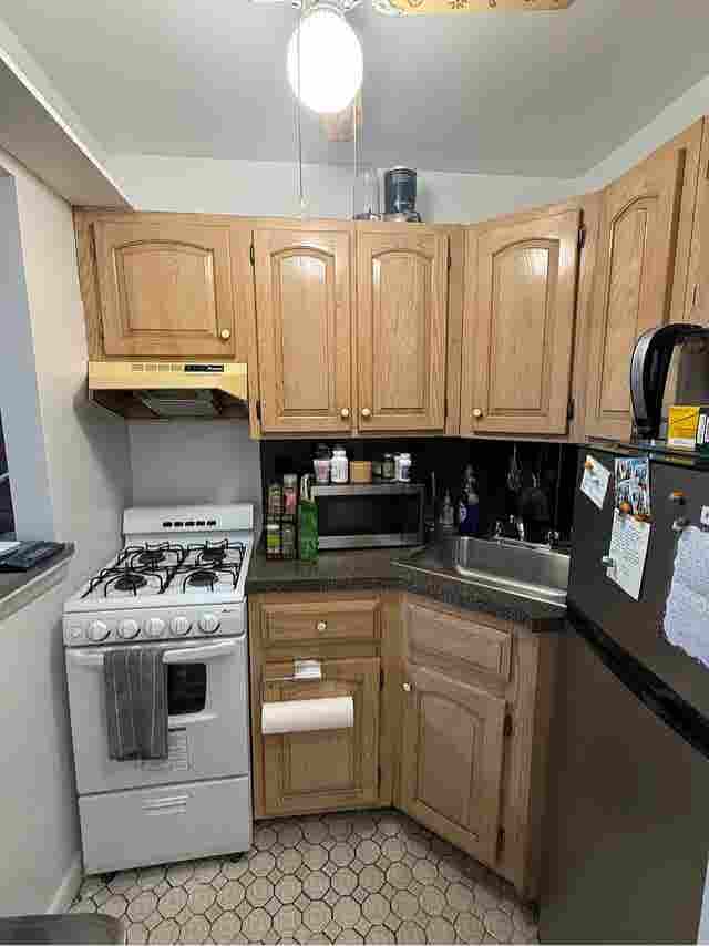 Spacious Studio Apartment