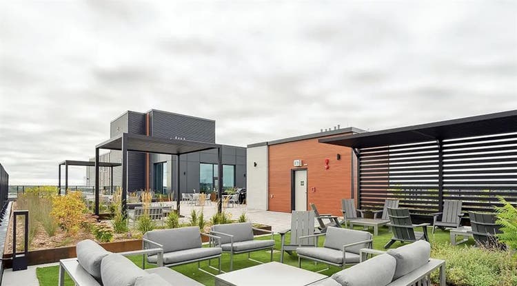 Unit near Cheo & Ottawa hospital