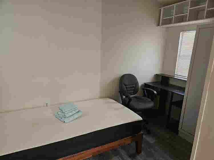 independent studio furnished