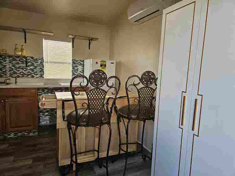 independent studio furnished