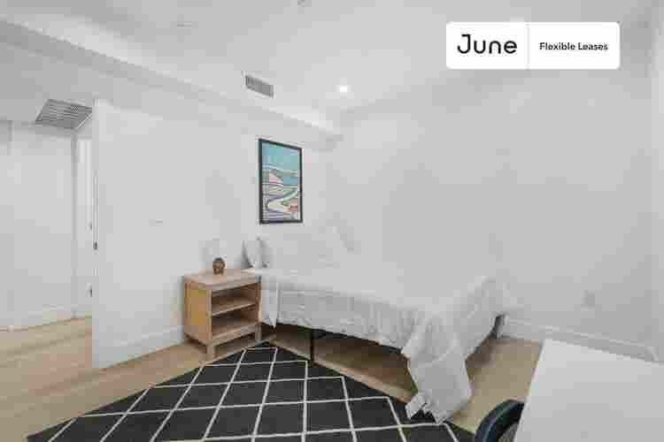 3 BR in Los Angeles