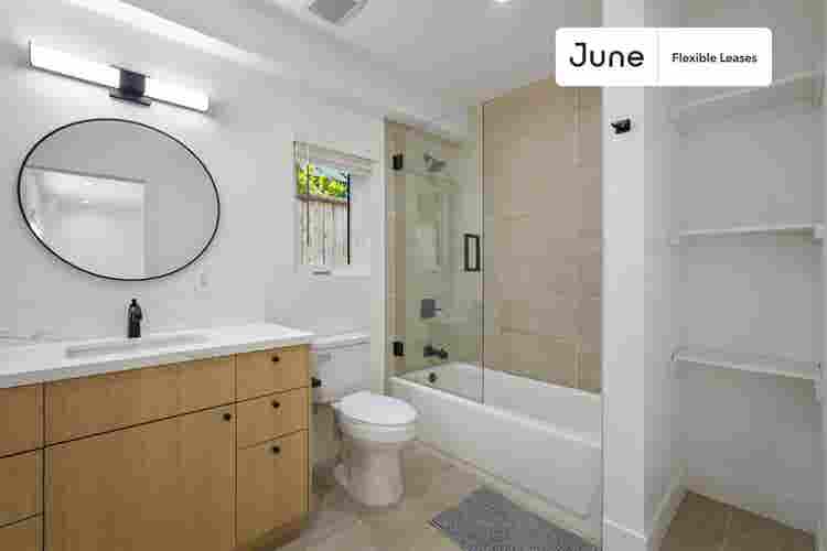 3 BR in Los Angeles
