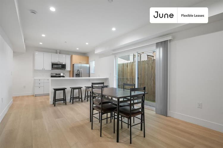 3 BR in Los Angeles