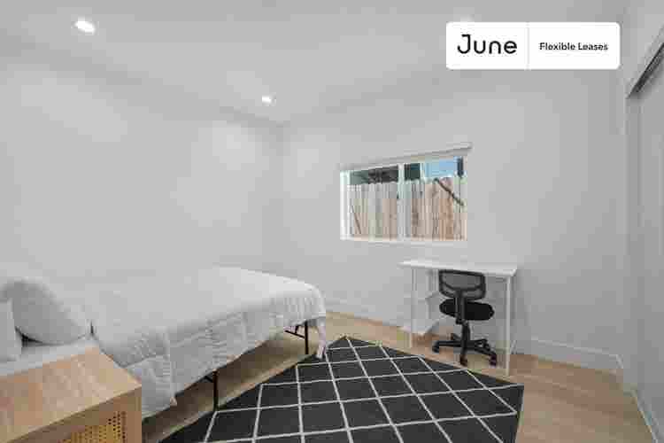 3 BR in Los Angeles