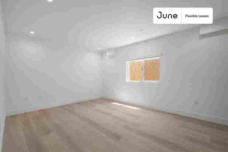 3 BR in Los Angeles