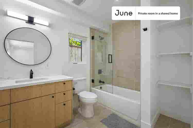 3 BR in Los Angeles