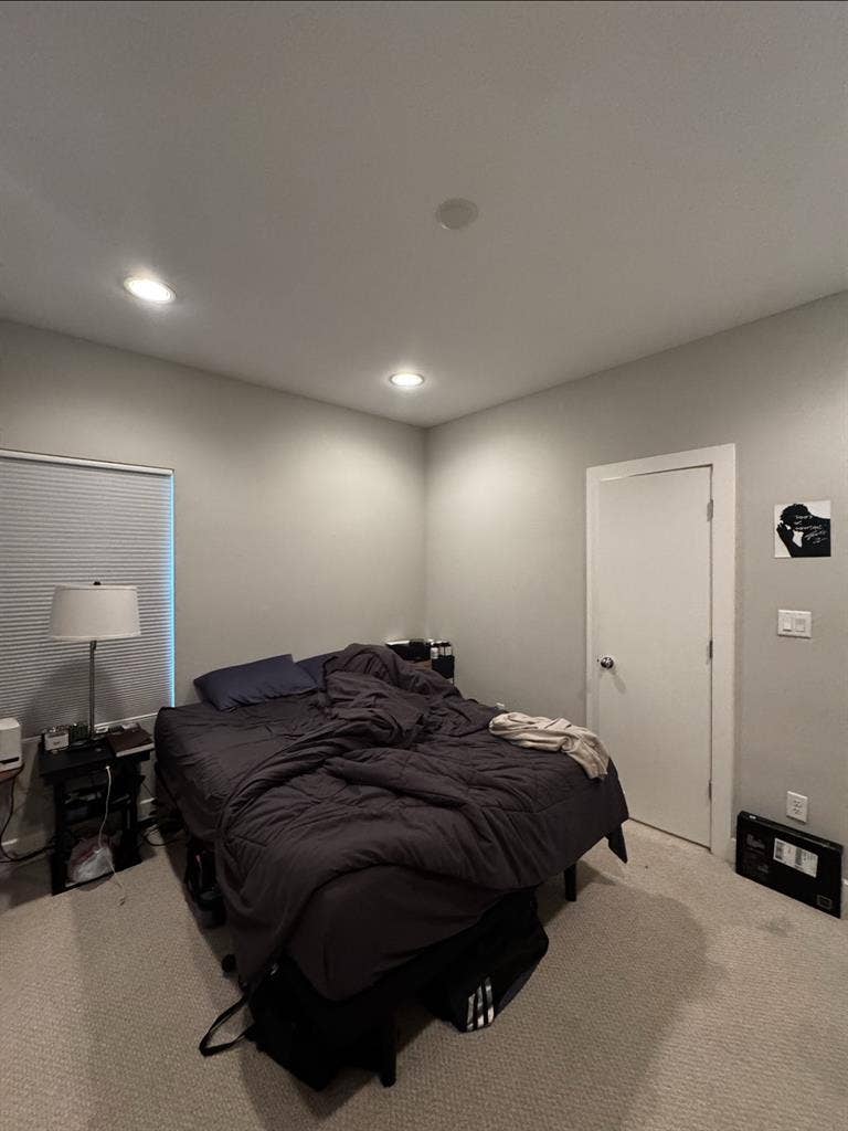 Private Bedroom (UH MAIN CAMPUS)