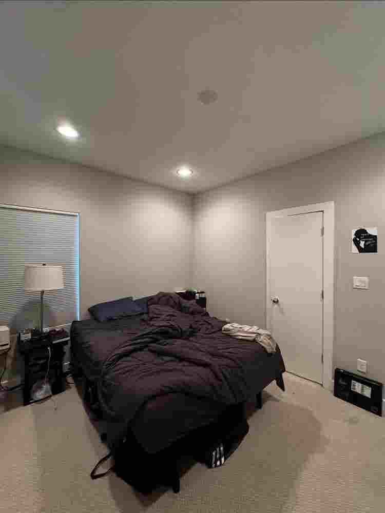 Private Bedroom (UH MAIN CAMPUS)
