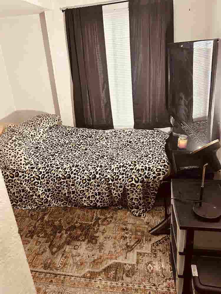 Room for rent Sterling Heights mi