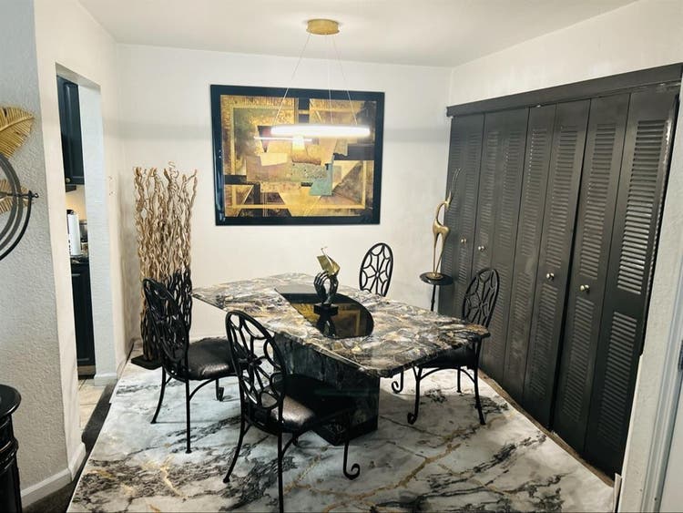 Room for rent Sterling Heights mi