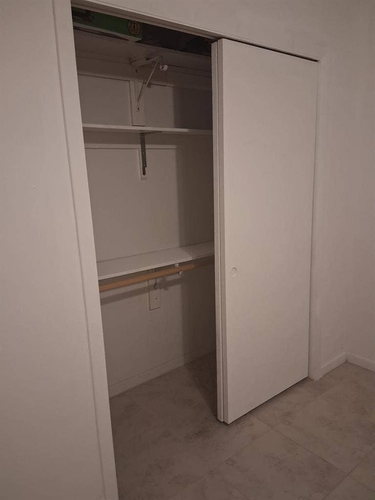 Unfurnished Room for Rent