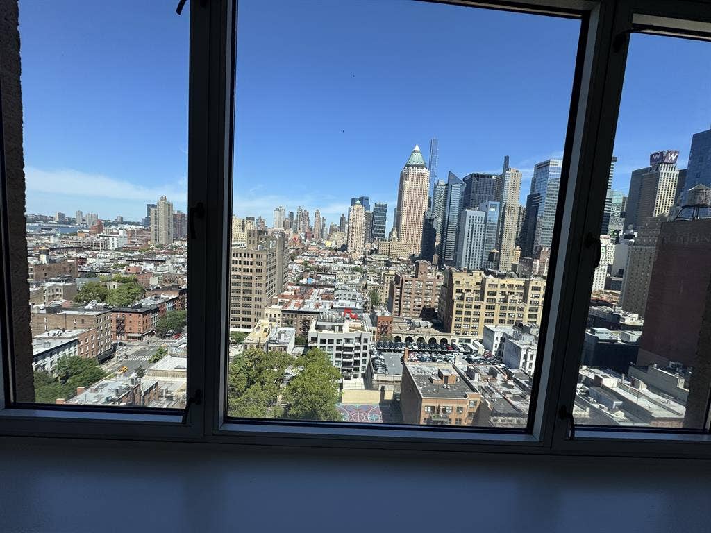 no broker fee, free month of rent