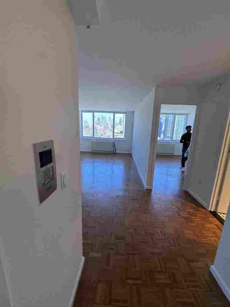 no broker fee, free month of rent