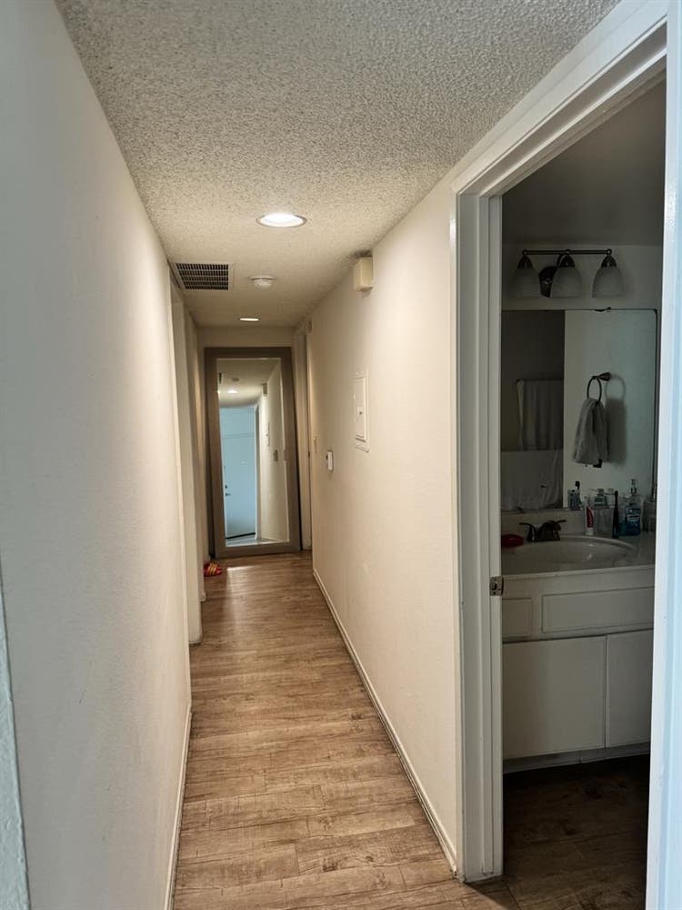 Private Bedroom in Costa Mesa