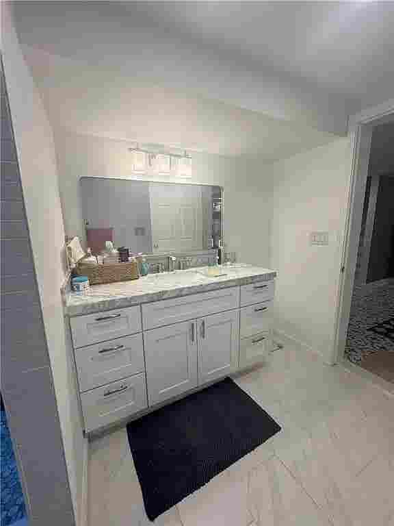7 BR in Duluth