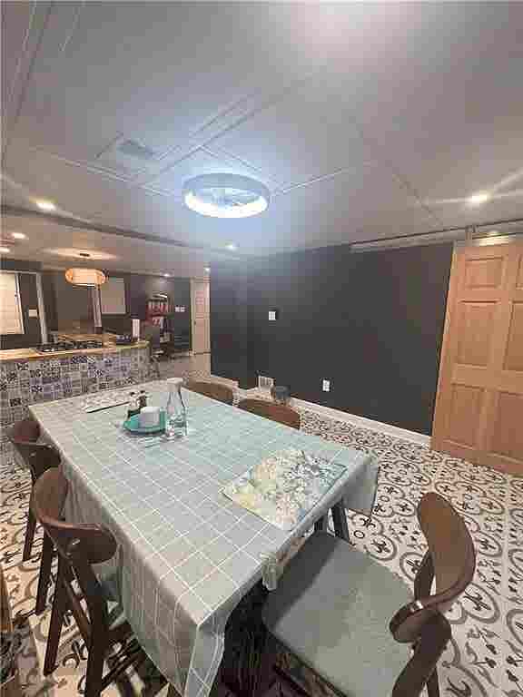 7 BR in Duluth