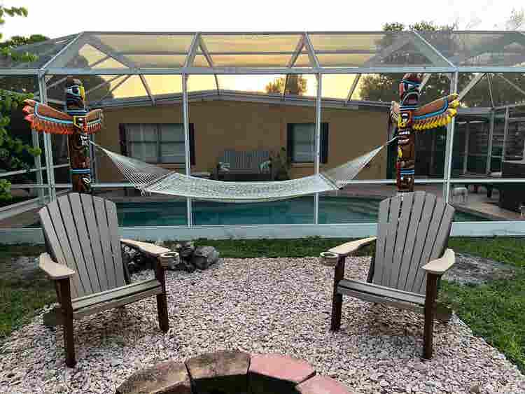 Master bed/bath with pool view